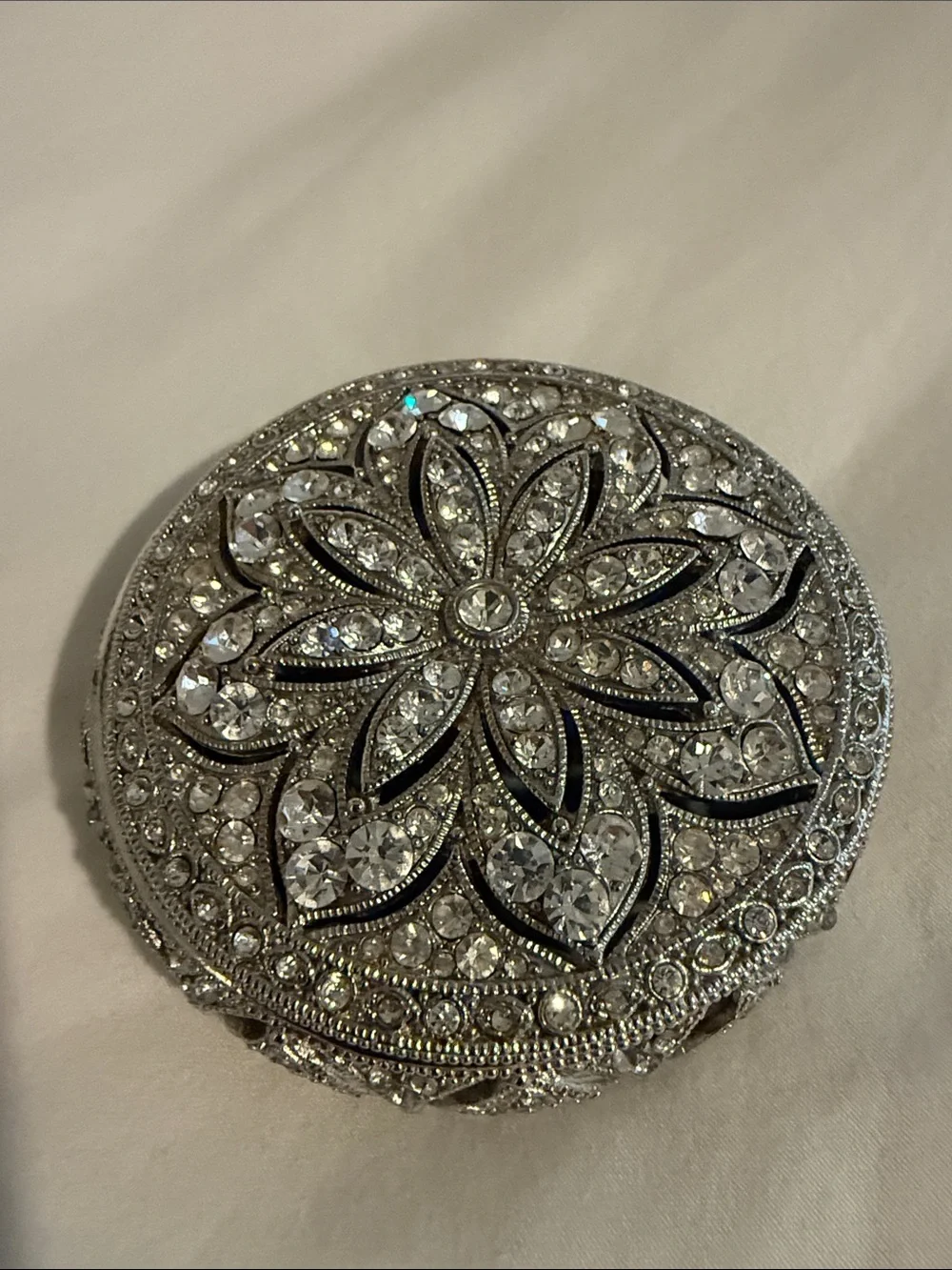 OLIVIA RIEGEL WINDSOR ROUND BOX WITH HAND-SET CLEAR SWAROVSKI CRYSTALS